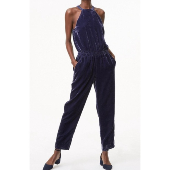 Ann Taylor LOFT Blue Velvet Halter Neck Straight Leg Jumpsuit small 2-6 - Picture 1 of 8